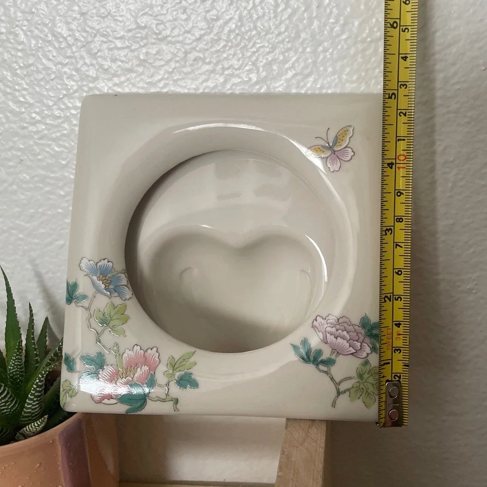 Takahashi San Francisco Cho-Cho Ceramic Wall Pocket Vase Butterfly Floral Japan